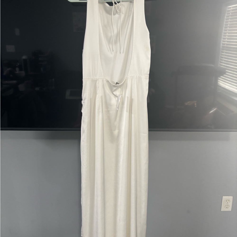 Abercrombie & Fitch White Backless Dress